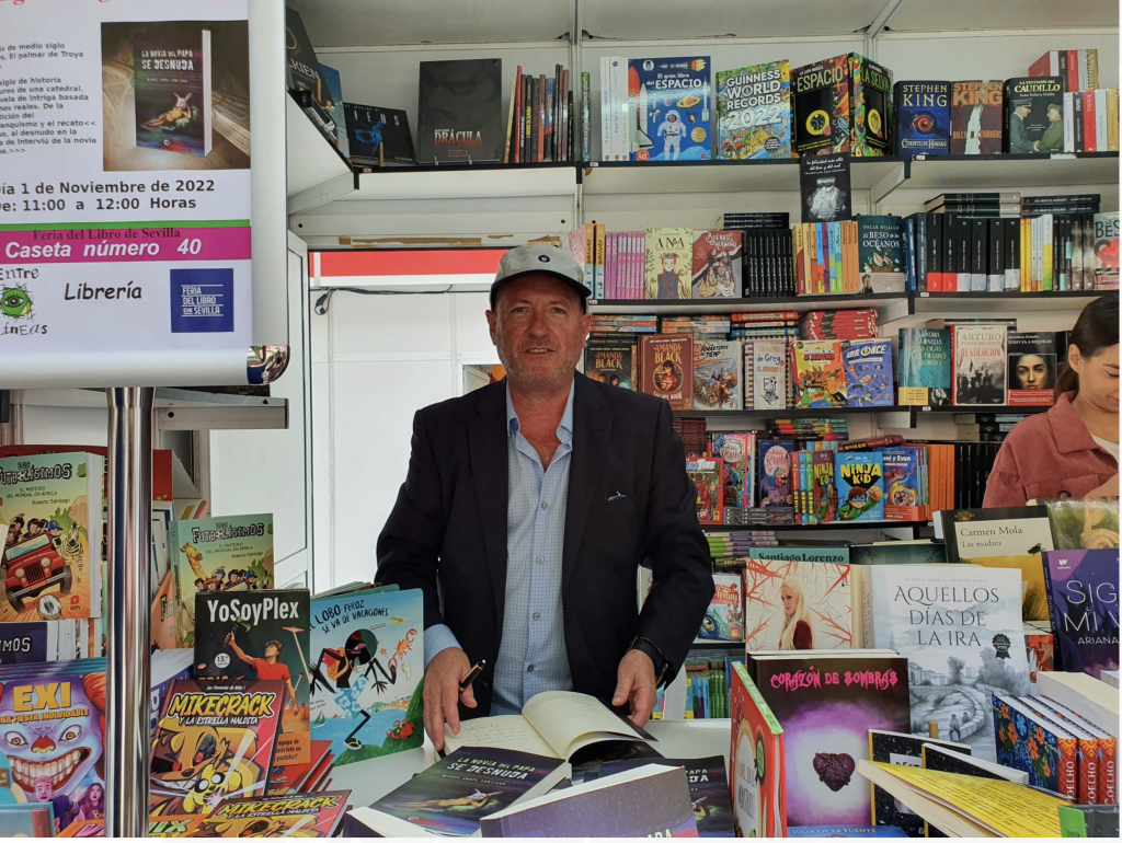 Momentos en la Feria del Libro de Madrid y Sevilla.